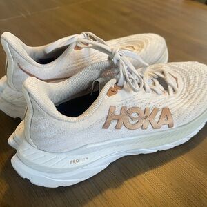 Hoka Mach 5 size 7